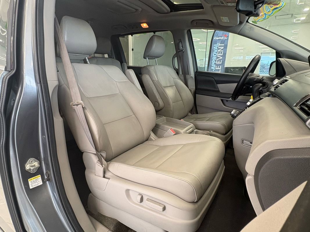 Used 2013 Honda Odyssey Touring image 26