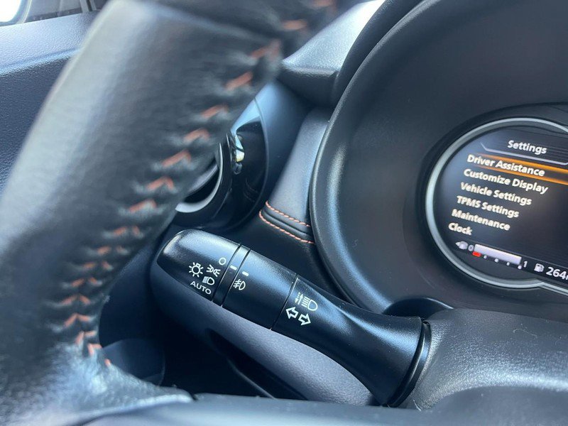 Used 2019 Nissan Kicks SR w/ SR Premium Package FWD image 26