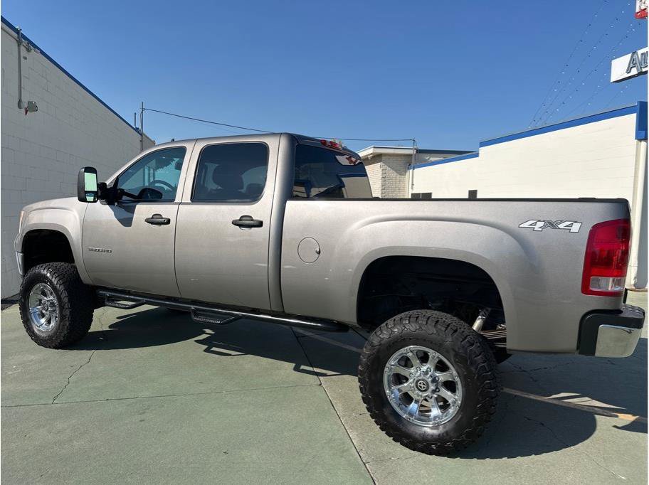 Used 2013 GMC Sierra 2500 SLE w/ SLE Preferred Package AWD/4WD image 14