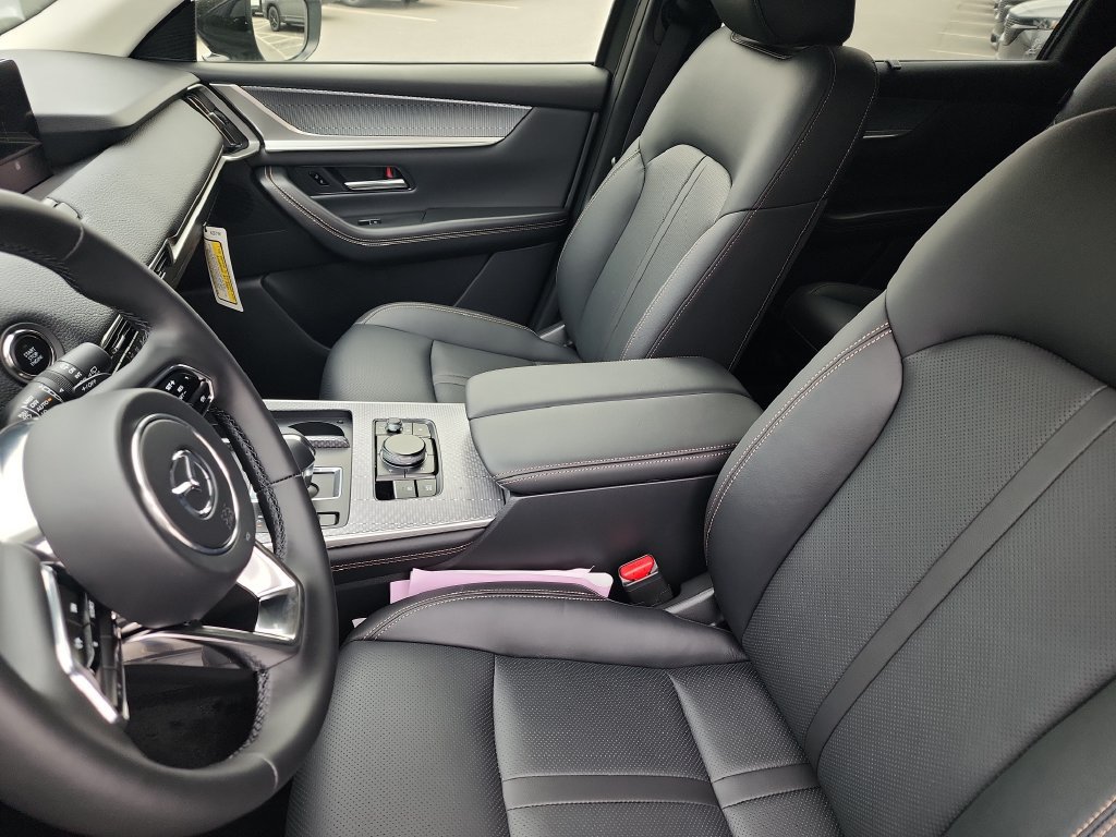 New 2026 MAZDA CX-90 3.3 Turbo w/ Preferred Package AWD/4WD image 19
