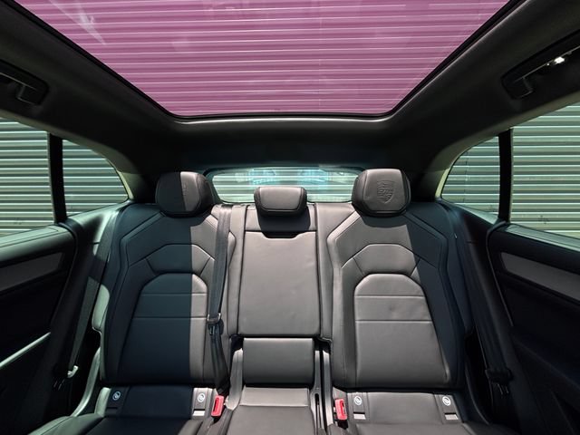 New 2026 Porsche Cayenne Electric AWD/4WD image 27