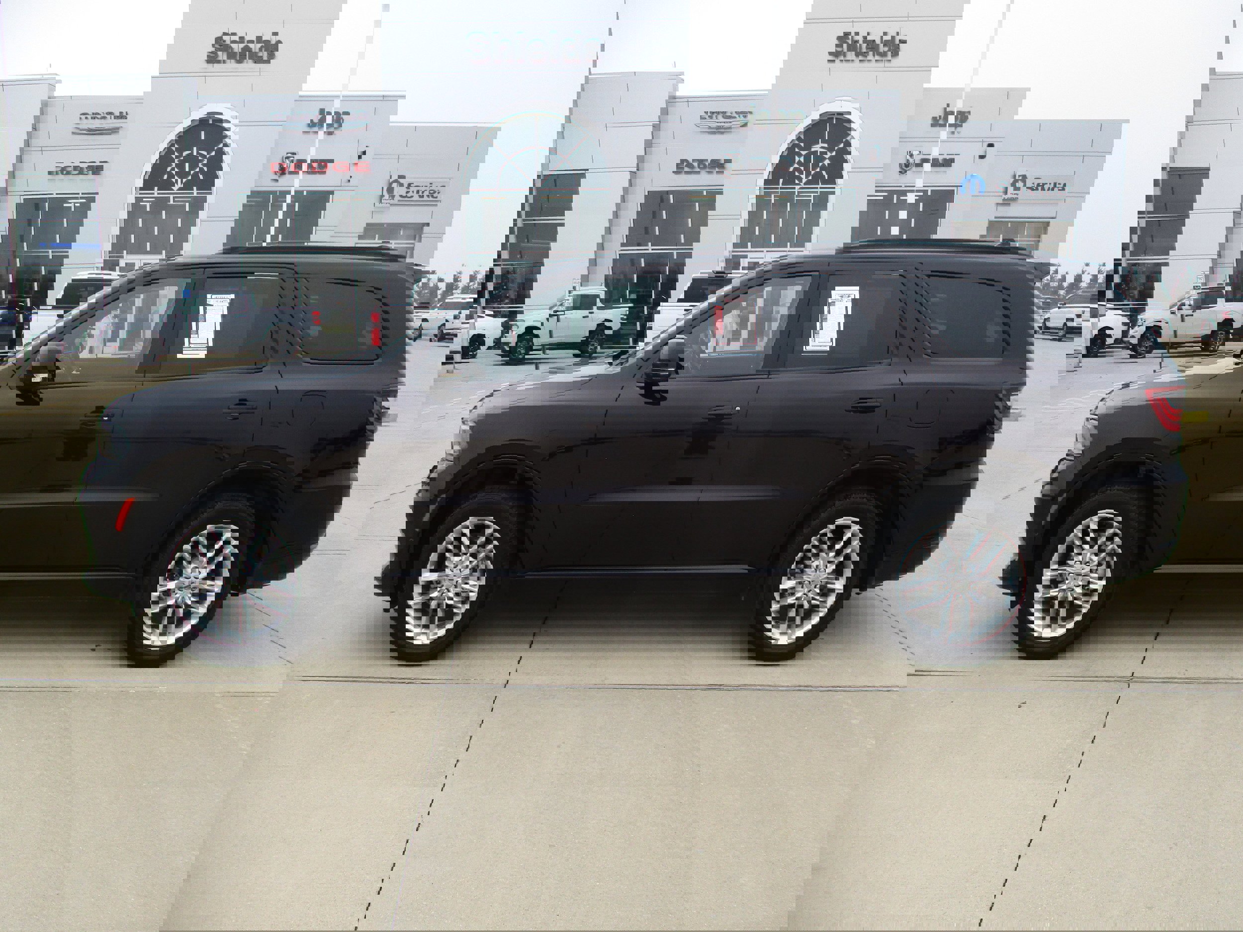 Used 2024 Dodge Durango GT image 3