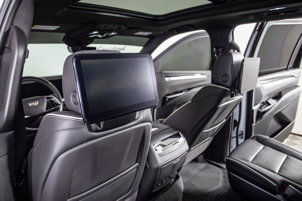 Used 2026 Cadillac Escalade ESV Sport w/ Touring Package AWD/4WD image 31