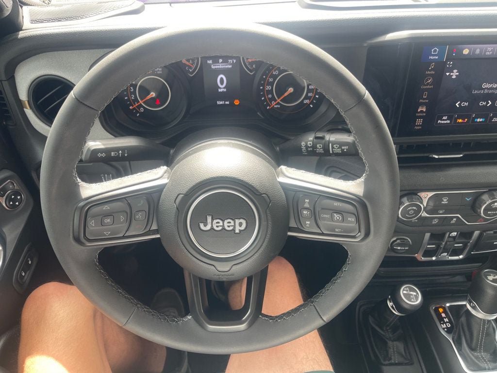Used 2026 Jeep Wrangler Unlimited Sport AWD/4WD image 18