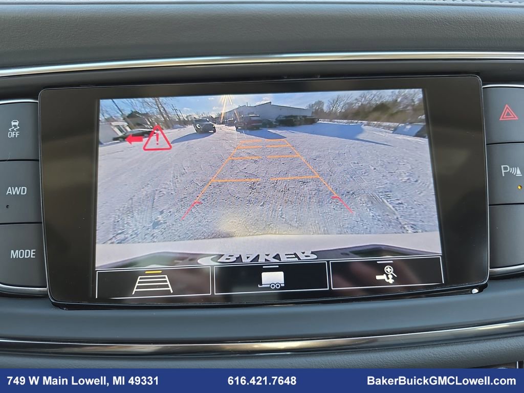 Used 2021 Buick Enclave Essence image 24