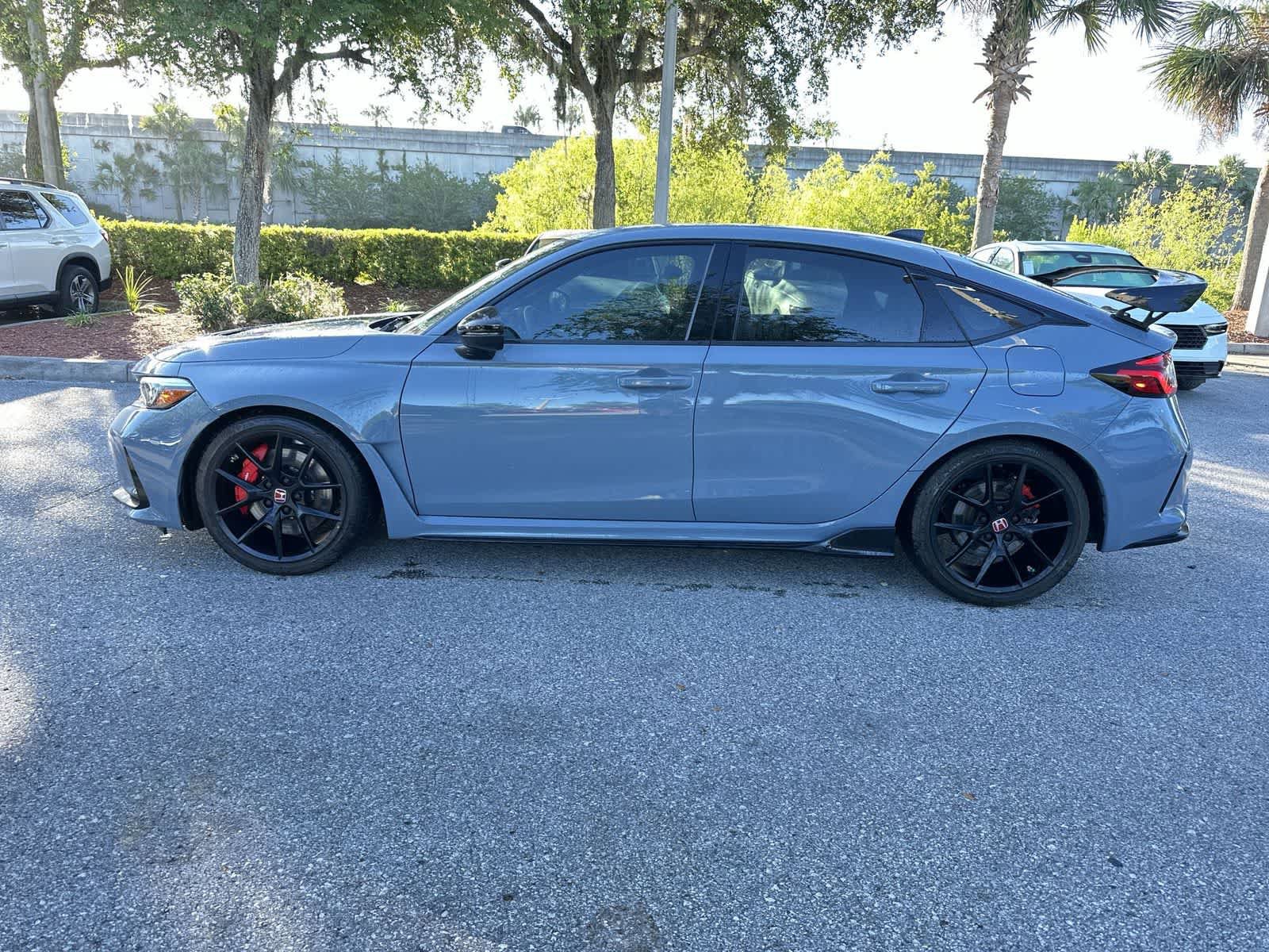 Used 2025 Honda Civic Type R image 3