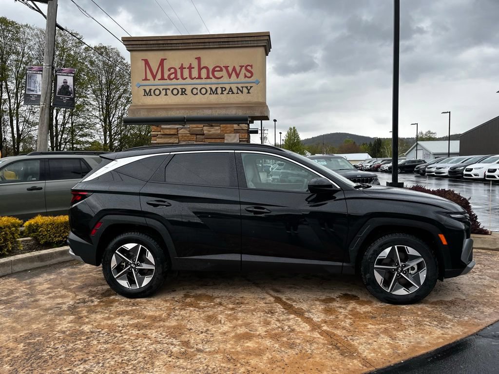 Used 2025 Hyundai Tucson SEL AWD/4WD image 4