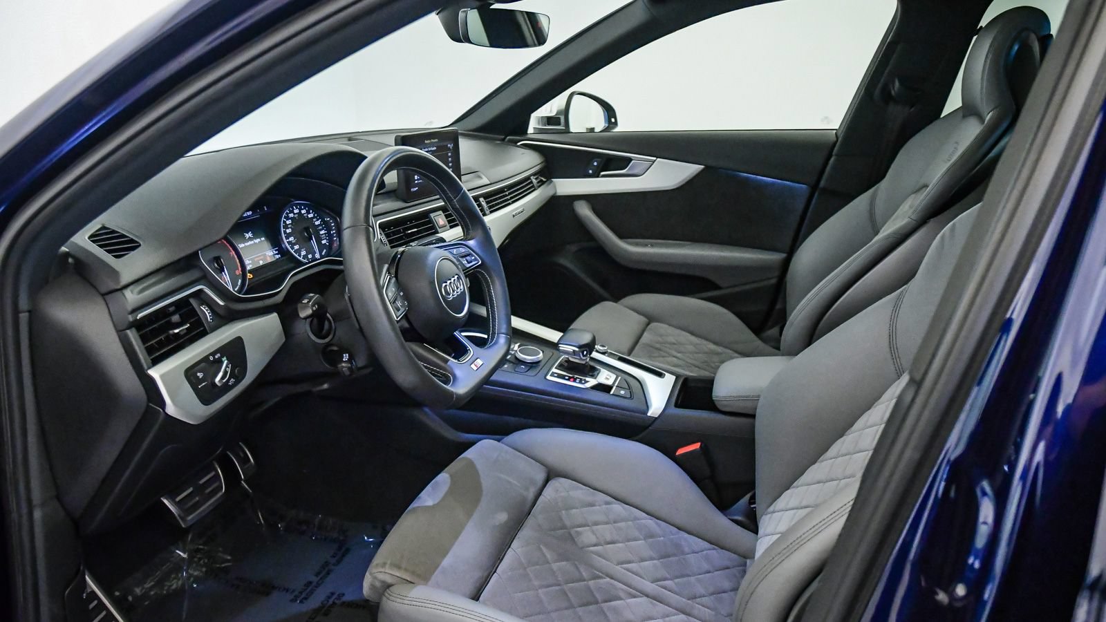 Used 2019 Audi S4 Premium w/ Convenience Package AWD/4WD image 17