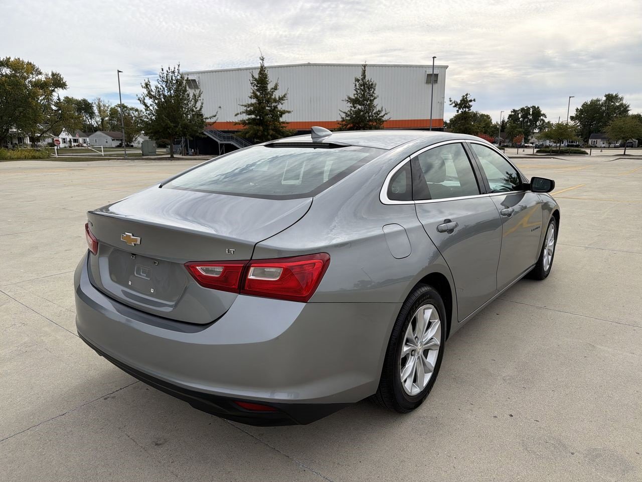Used 2023 Chevrolet Malibu LT image 30