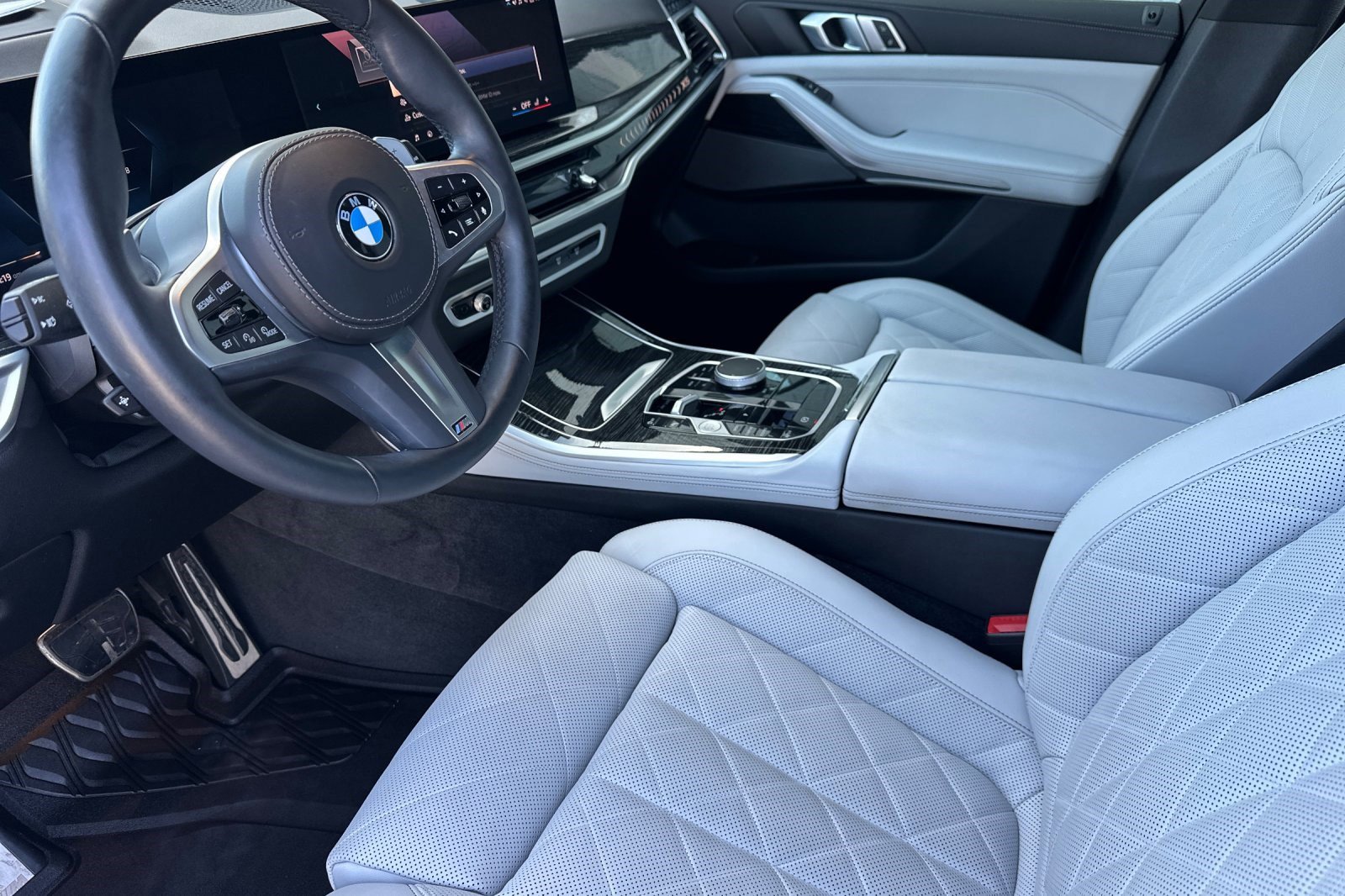 Certified 2024 BMW X5 sDrive40i w/ M Sport Package image 11