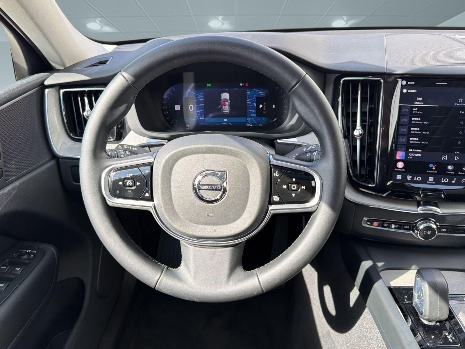 Certified 2025 Volvo XC60 B5 Plus image 25