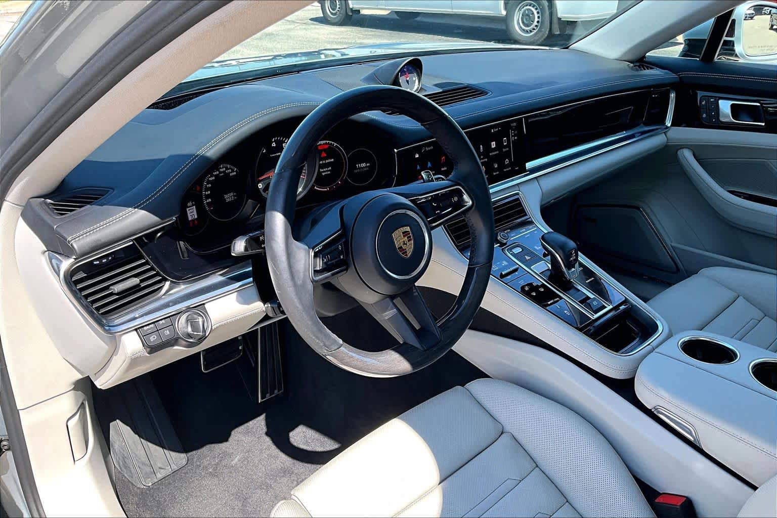 Used 2022 Porsche Panamera 4S AWD/4WD image 16