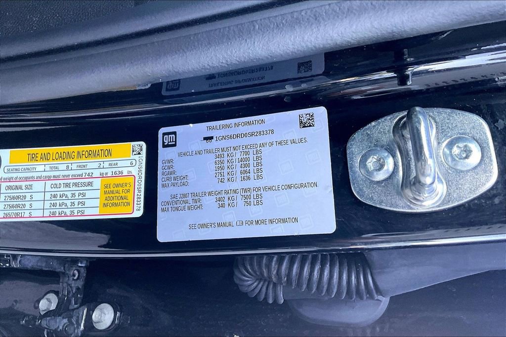 Used 2025 Chevrolet Suburban Z71 AWD/4WD image 31