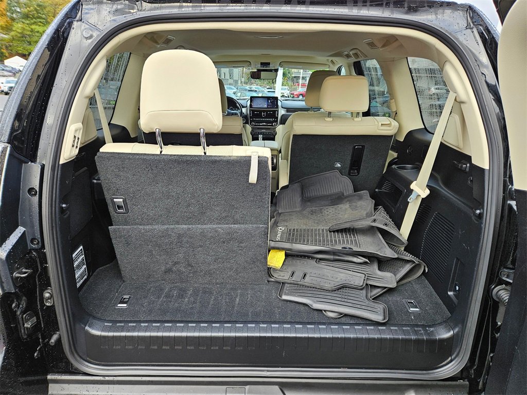 Used 2023 Lexus GX 460 Premium image 11