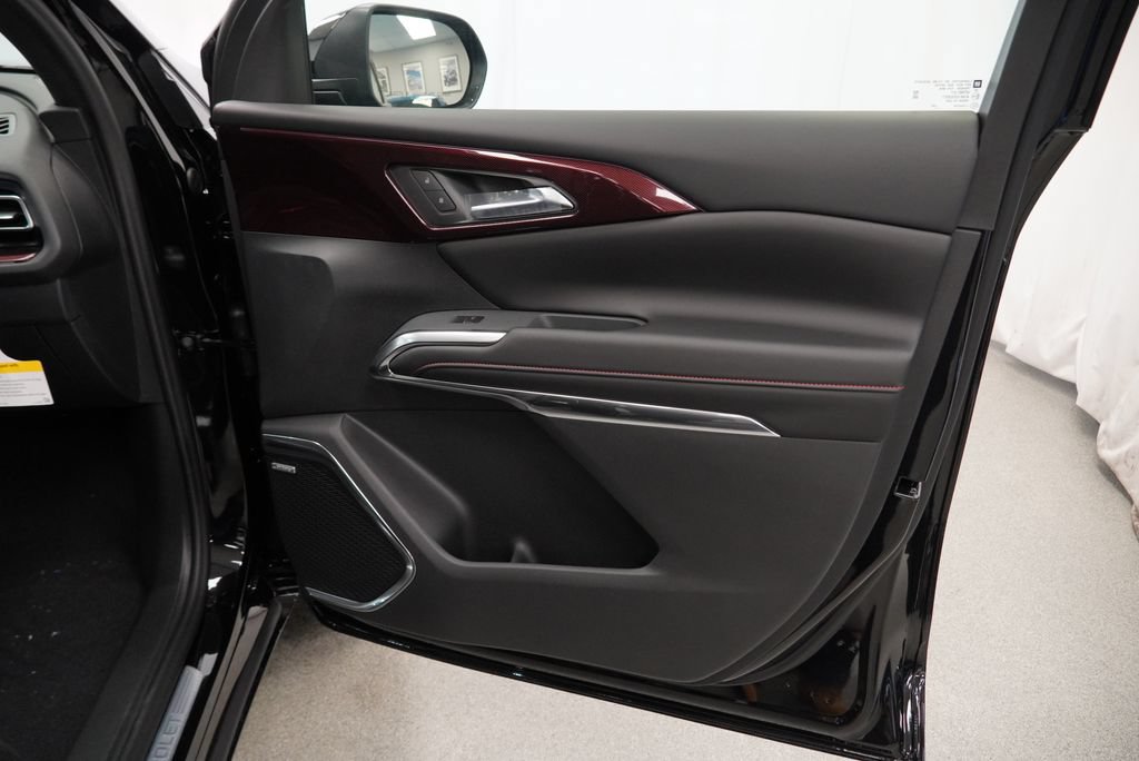 New 2027 Chevrolet Traverse RS AWD/4WD image 29