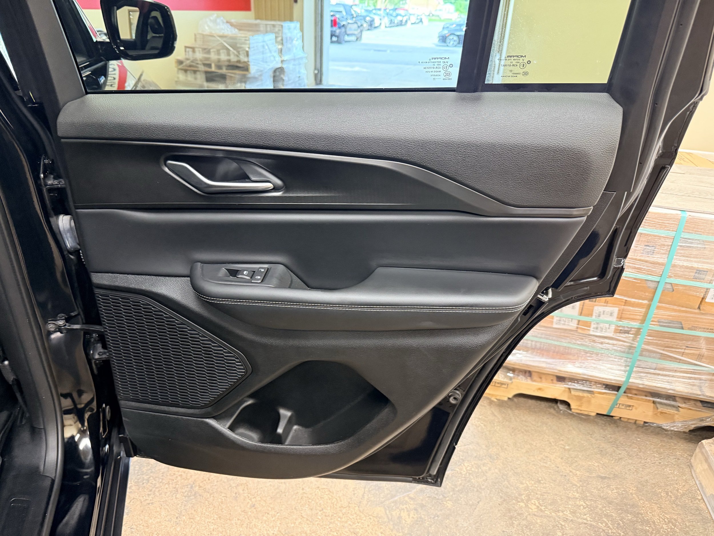 Used 2023 Jeep Grand Cherokee Altitude AWD/4WD image 40