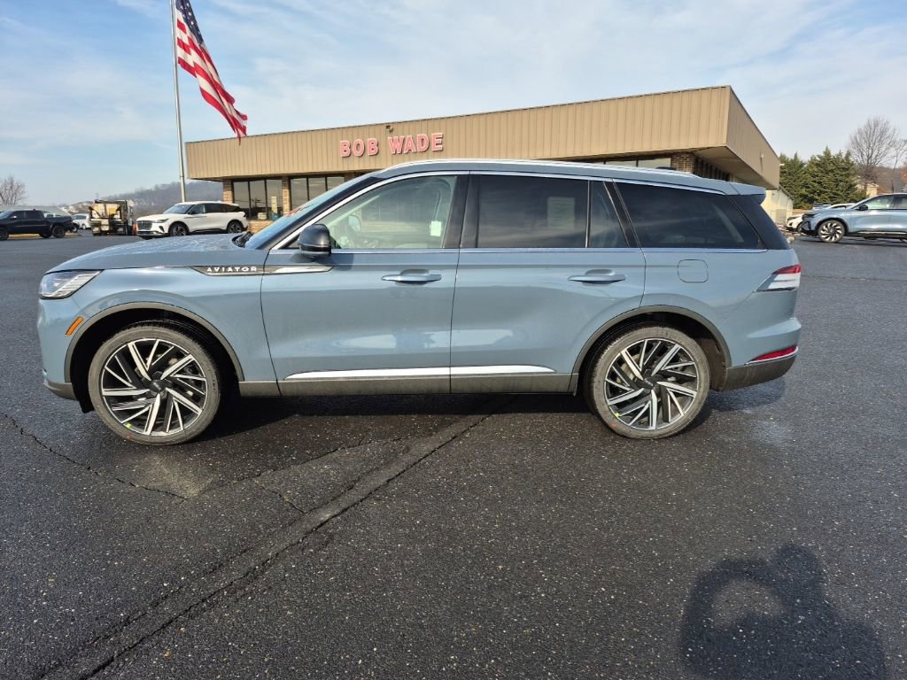 New 2026 Lincoln Aviator Reserve image 2