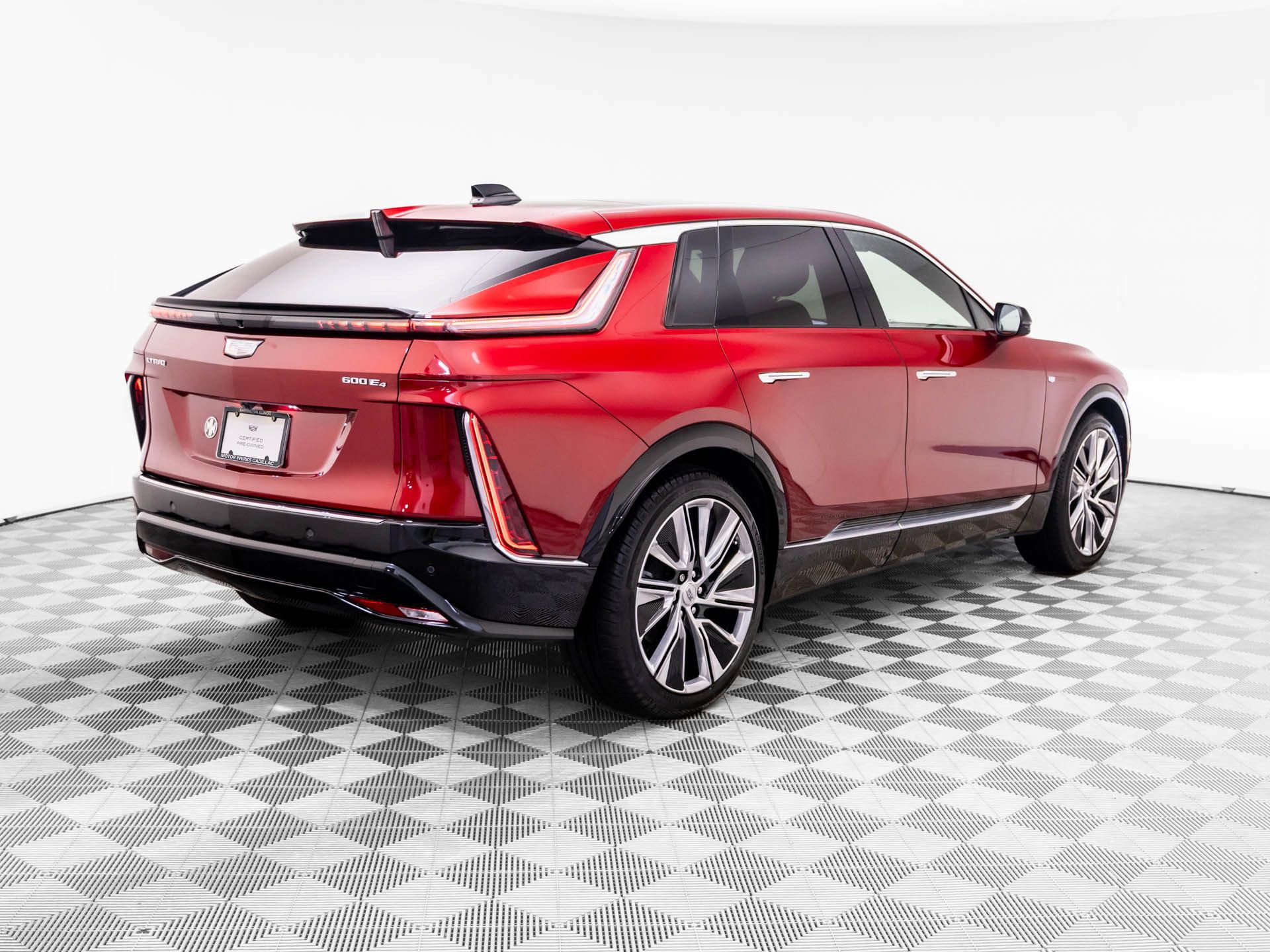 Used 2024 Cadillac Lyriq Luxury w/ LPO, Floor Liner Package image 6