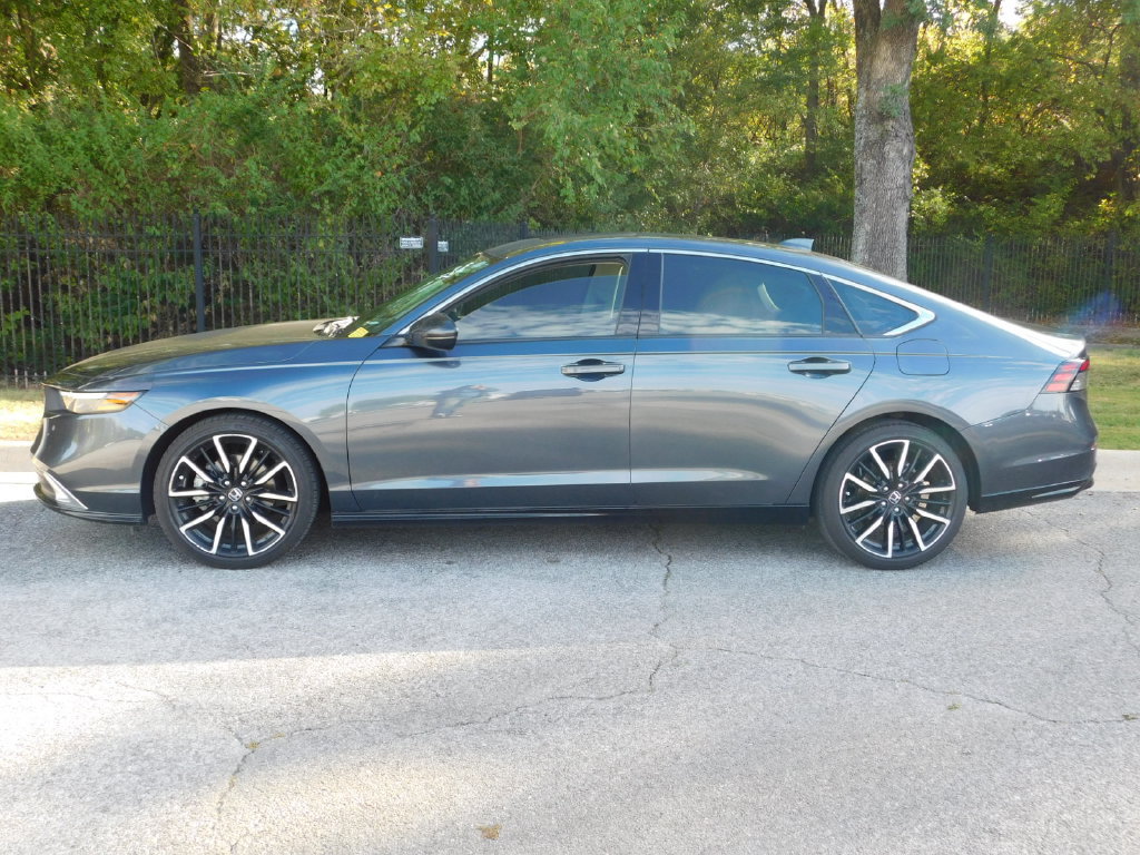 Certified 2024 Honda Accord Touring image 2