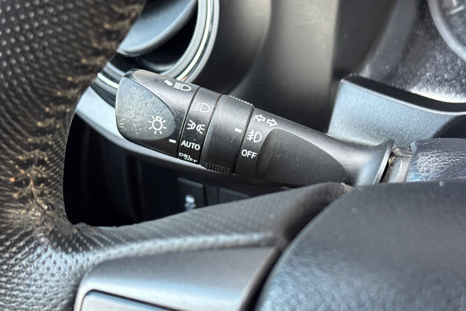Used 2020 Toyota Tacoma TRD Off-Road w/ TRD Premium Off Road Package AWD/4WD image 36