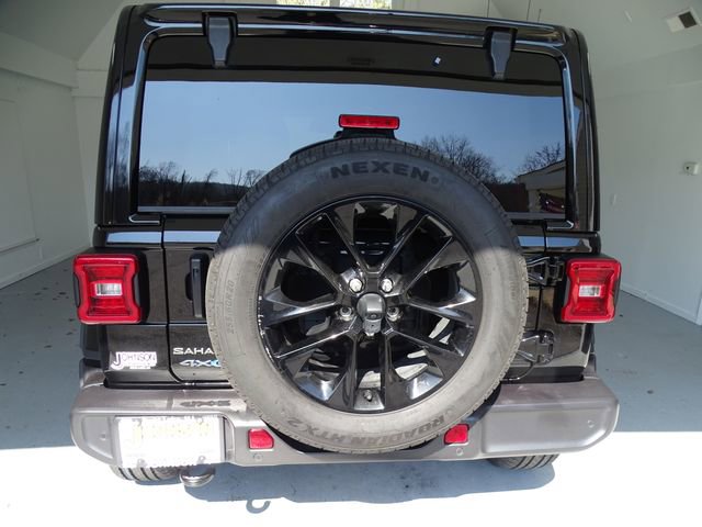 Certified 2025 Jeep Wrangler Unlimited Sahara w/ Safety Group image 19