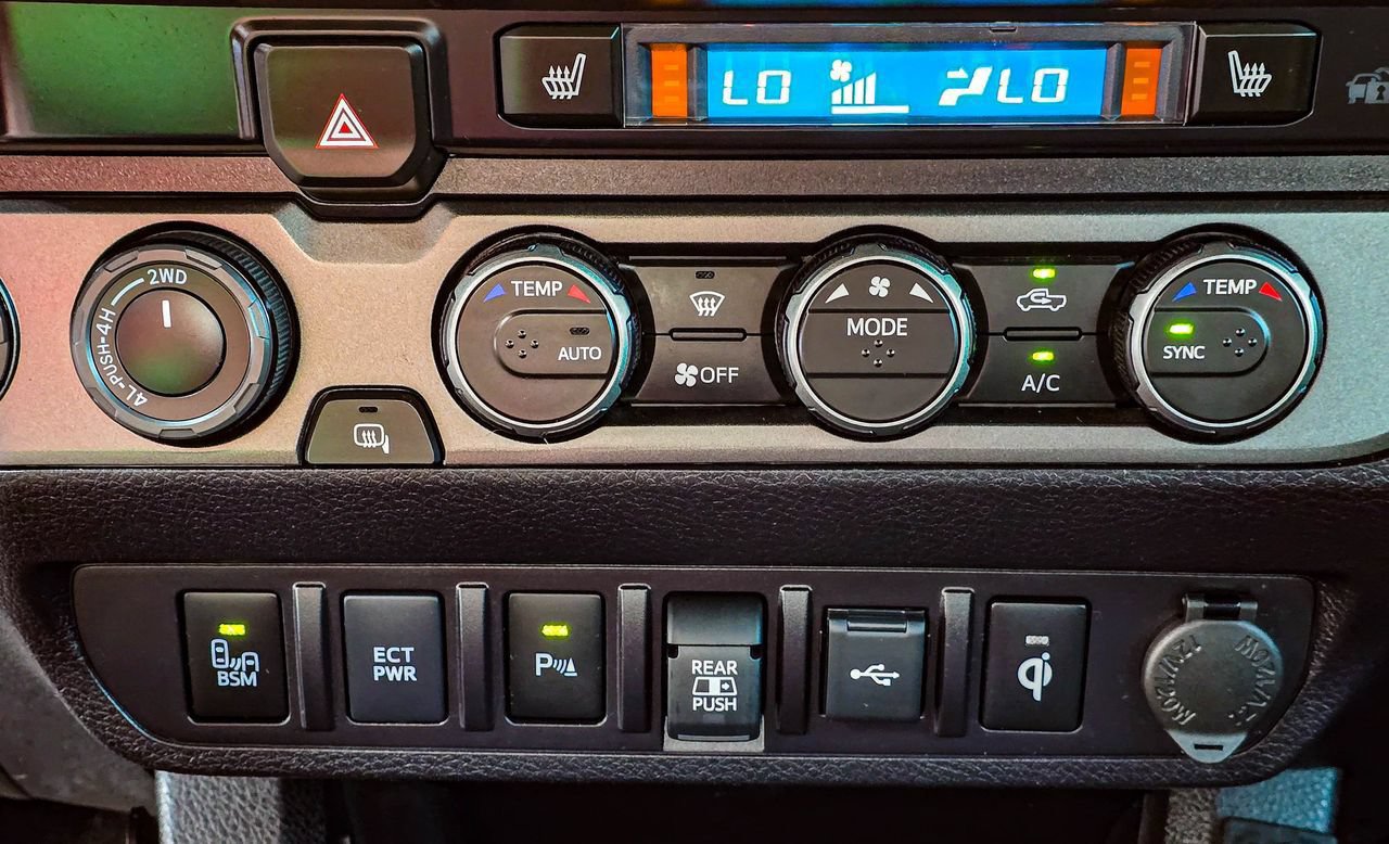 Used 2023 Toyota Tacoma TRD Pro AWD/4WD image 25