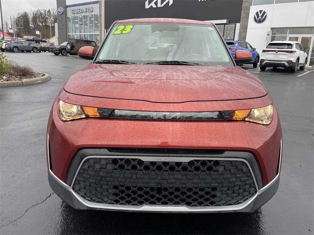 Certified 2023 Kia Soul LX image 2
