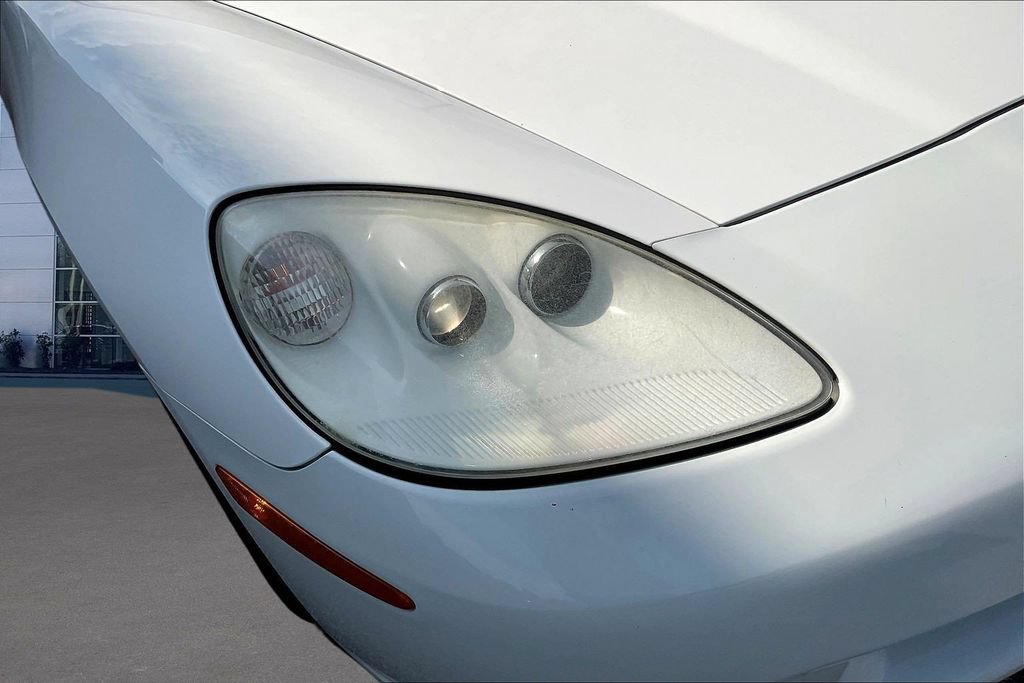 Used 2006 Chevrolet Corvette Convertible w/ Preferred Equipment Group RWD image 26