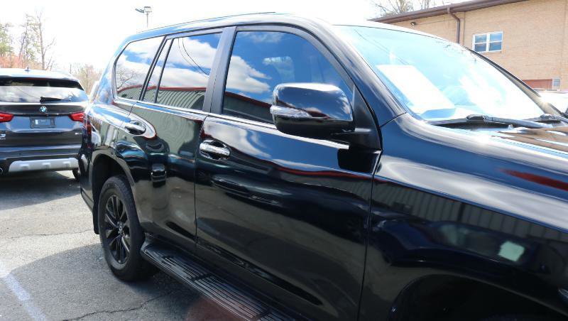 Used 2020 Lexus GX 460 Premium w/ Premium Package image 9