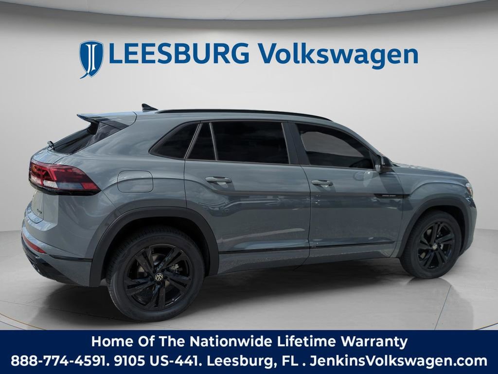 New 2026 Volkswagen Atlas Cross Sport SEL R-Line image 5