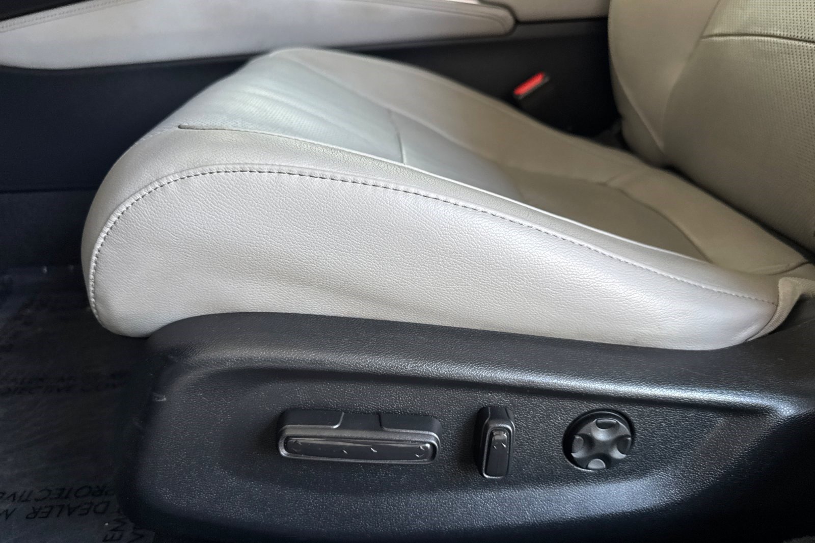 Used 2018 Honda Accord Touring image 13