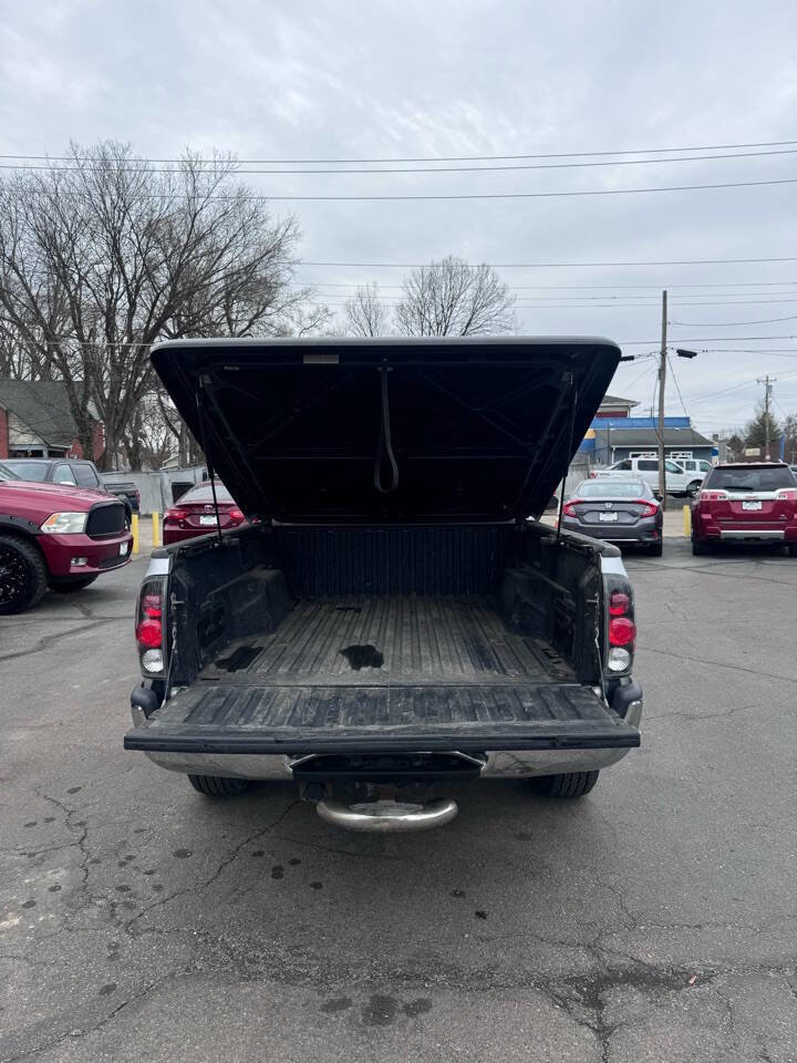 Used 2006 Toyota Tacoma PreRunner image 9