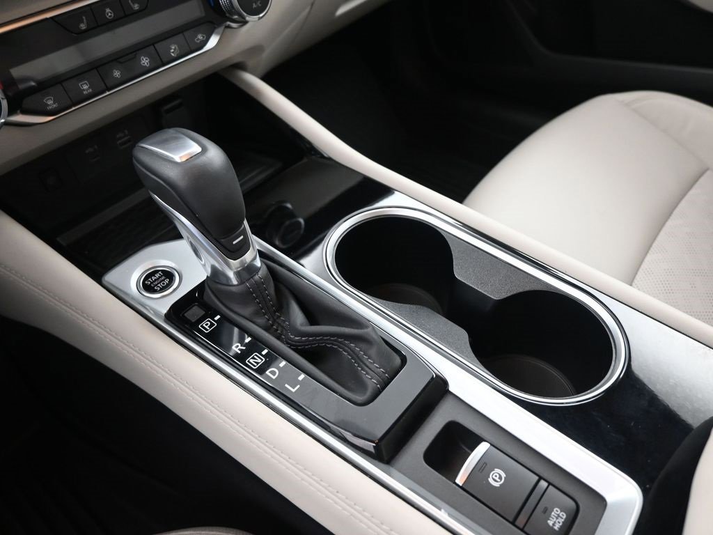 Used 2025 Nissan Altima 2.5 SL image 31