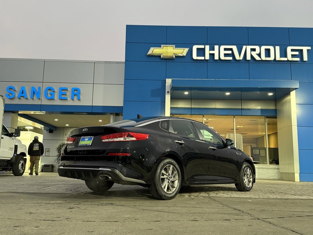 Used 2020 Kia Optima LX image 4