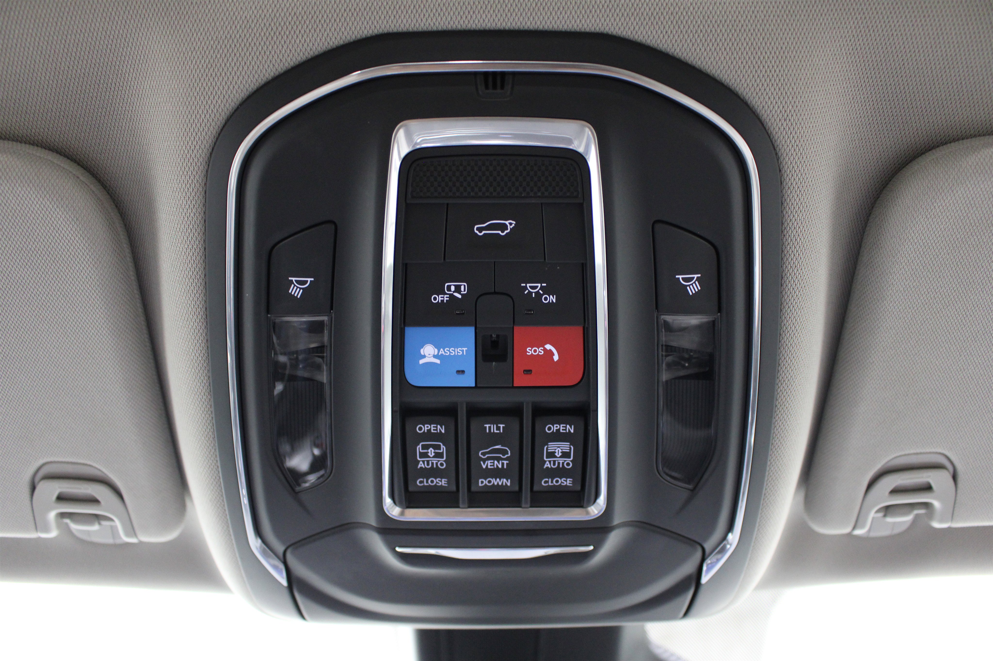 Used 2024 Jeep Wagoneer Series III w/ Premium Group I AWD/4WD image 20