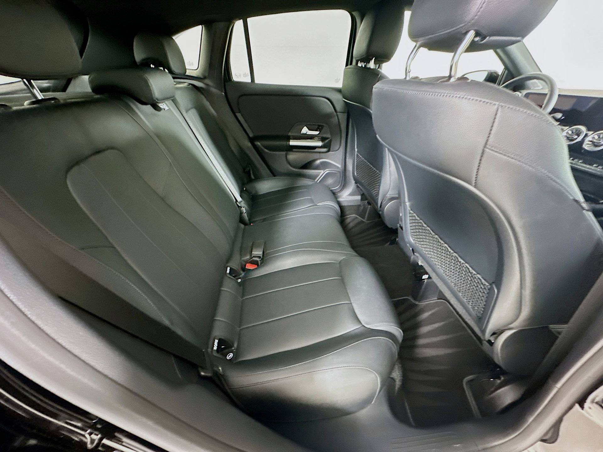 Used 2025 Mercedes-Benz GLA 250 image 27