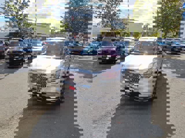 Used 2020 Lincoln Corsair AWD w/ Equipment Group 101A image 1