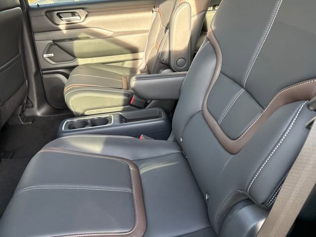 New 2026 Nissan Armada SL w/ Captain's Chari Seat Package image 5