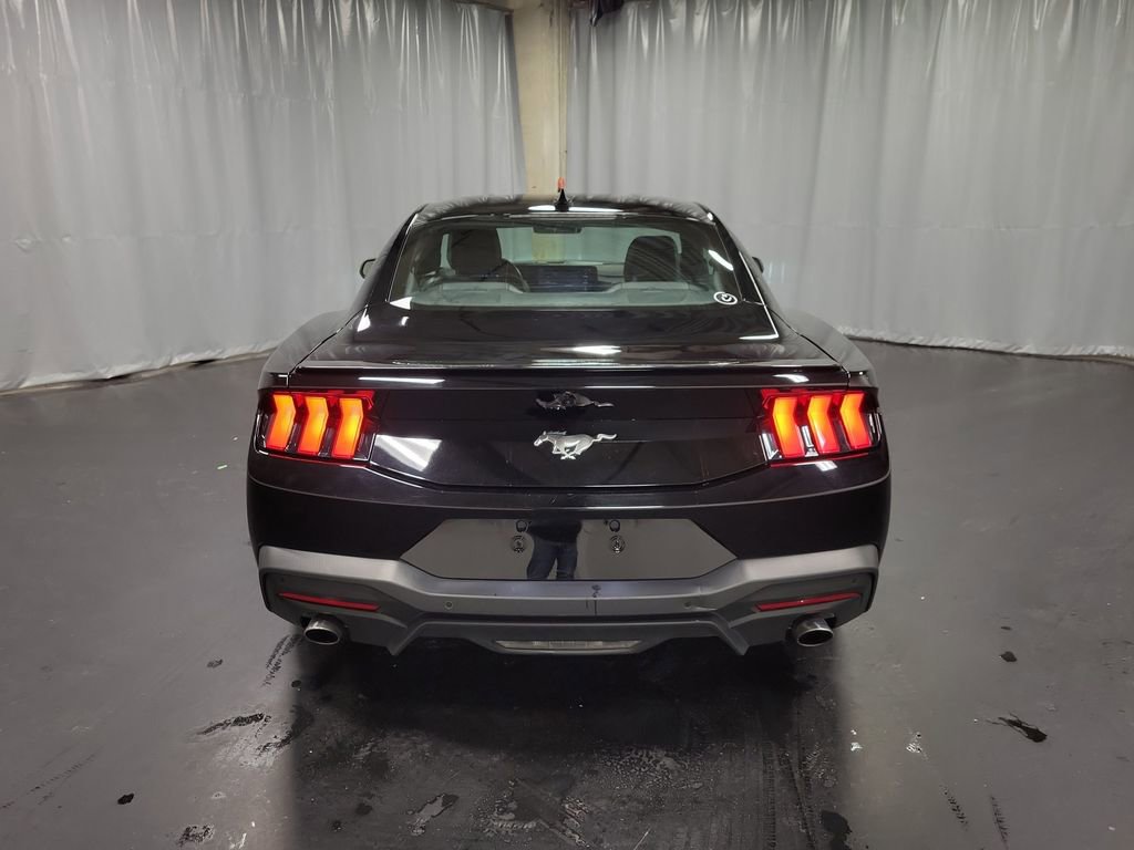 Used 2024 Ford Mustang Premium image 7