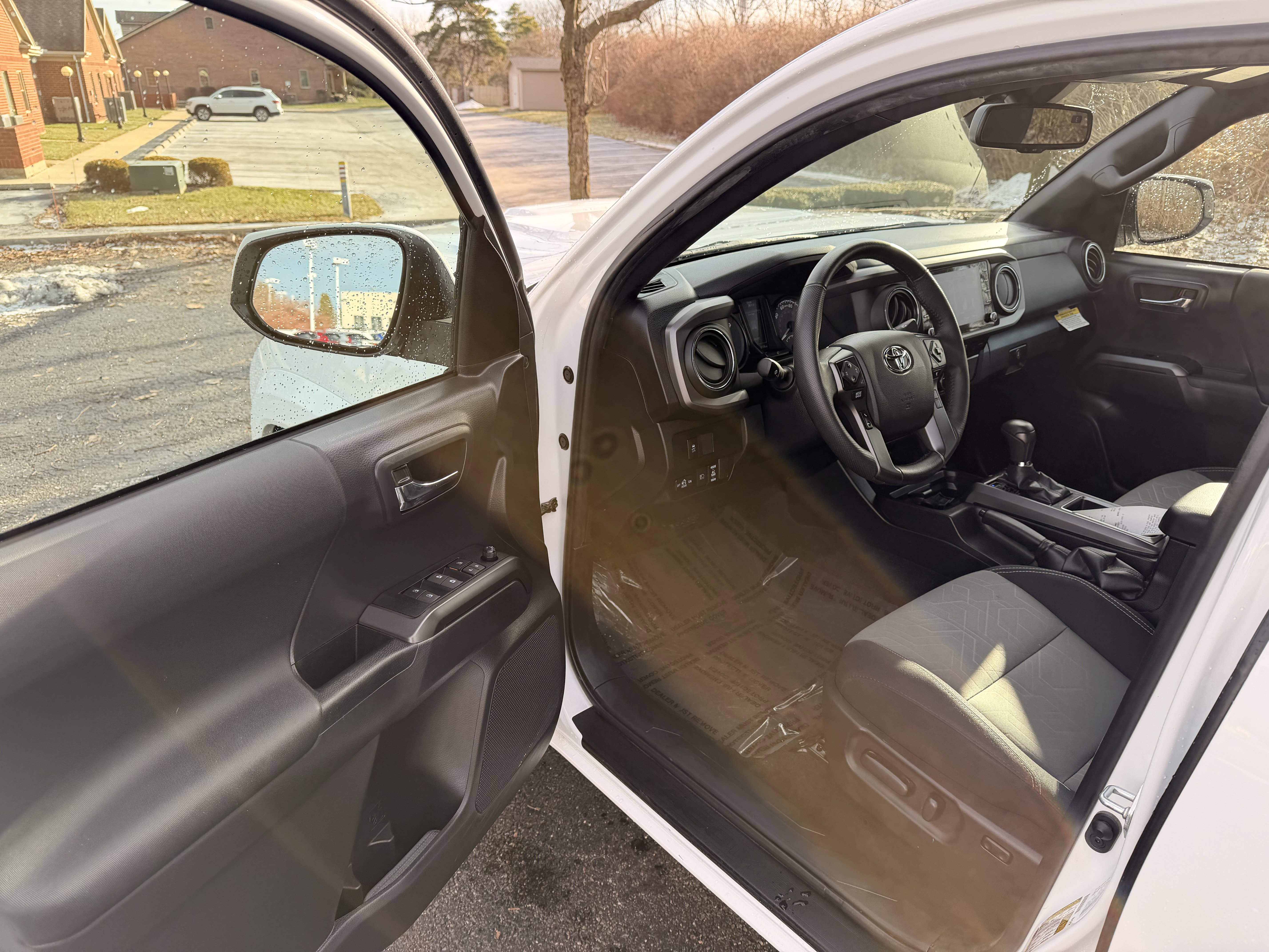 Used 2022 Toyota Tacoma TRD Sport image 10