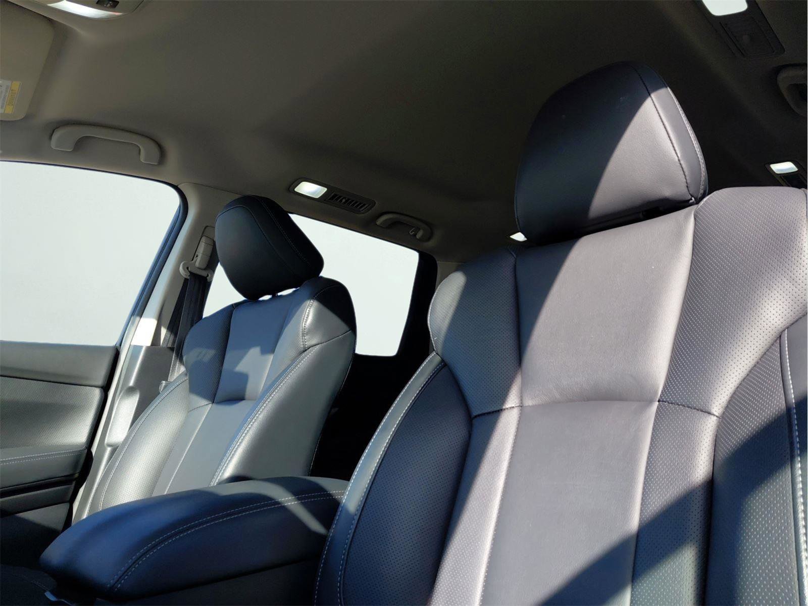 Used 2022 Subaru Ascent Limited image 9