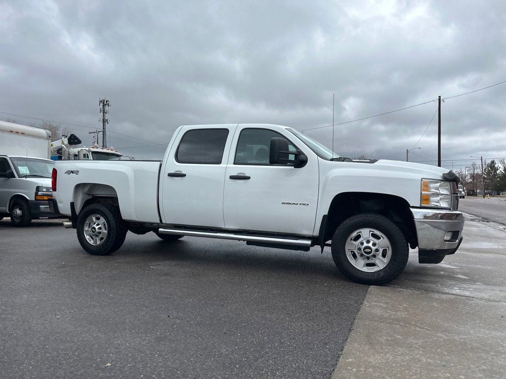Used 2012 Chevrolet Silverado 2500 LT w/ Interior Plus Package image 3