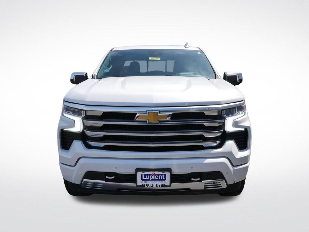 Used 2024 Chevrolet Silverado 1500 High Country w/ Technology Package AWD/4WD image 10