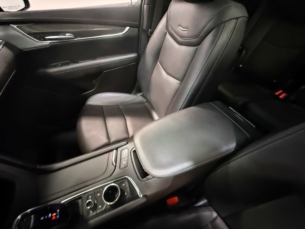 Used 2024 Cadillac XT5 Sportv w/ Technology Package image 86