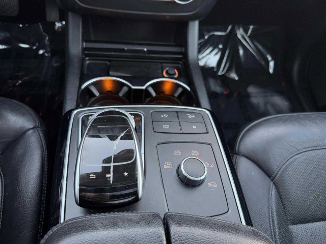 Used 2018 Mercedes-Benz GLS 550 4MATIC image 32