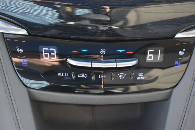 Used 2024 Cadillac XT6 Premium Luxury w/ Technology Package image 29