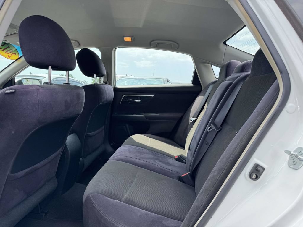 Used 2013 Nissan Altima 2.5 S FWD image 10