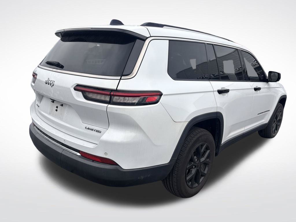 Used 2023 Jeep Grand Cherokee L Limited AWD/4WD image 6