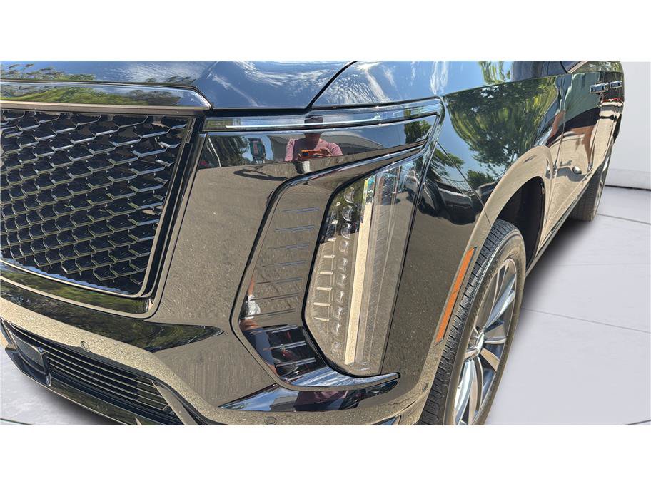 Used 2025 Cadillac Escalade ESV Sport w/ Touring Package AWD/4WD image 41