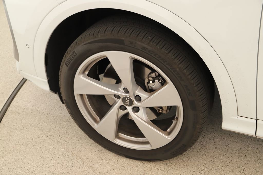 Certified 2025 Audi Q5 Premium Plus w/ Premium Plus image 31